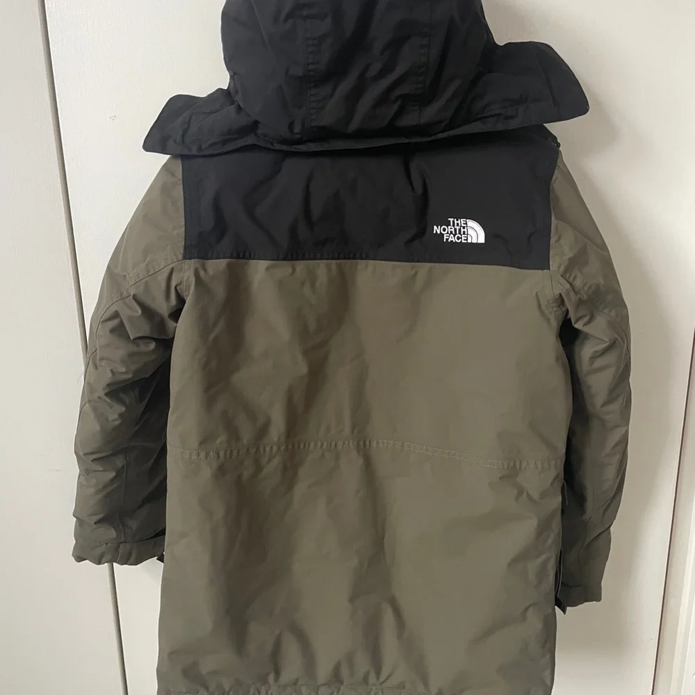 The North Face McMurdo - Kids - Black and Olive Jacket - Picture 2 of 5